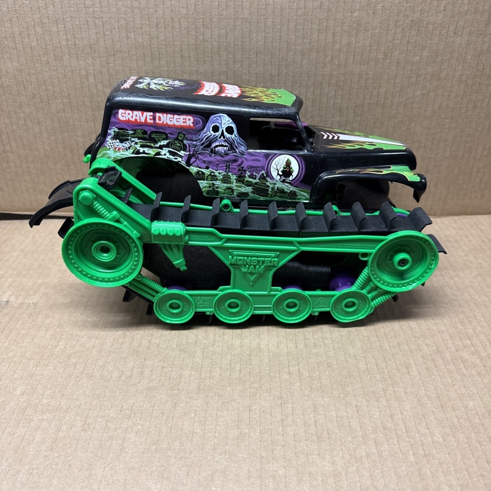 Monster Jam Grave Digger Trax RC All-Terrain Vehicle,‎ 1:15 Scale Toy Truck Only